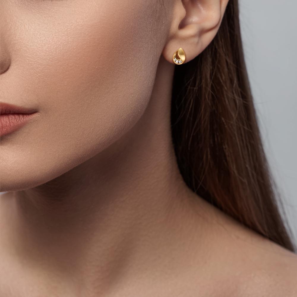 Stud earrings 9k Yellow Gold Zirconia 6 Stones